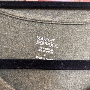 Market & Spruce short sleeved tee